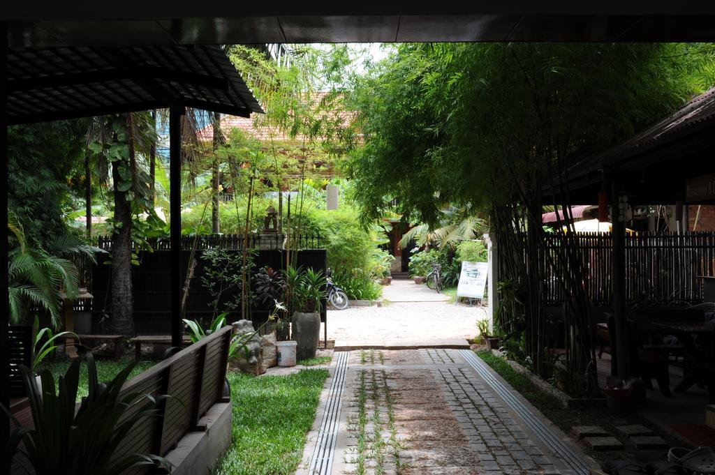 The City Premium Guesthouse Siem Reap Extérieur photo