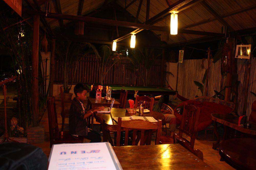 The City Premium Guesthouse Siem Reap Extérieur photo