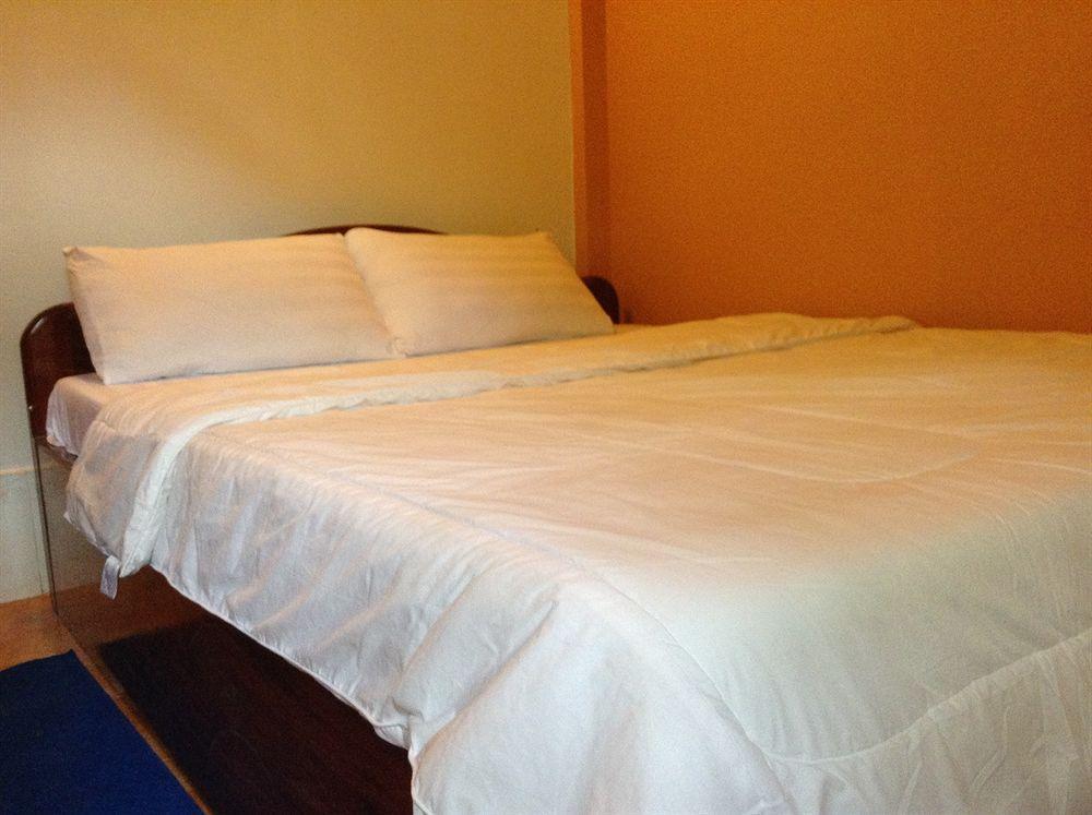 The City Premium Guesthouse Siem Reap Extérieur photo
