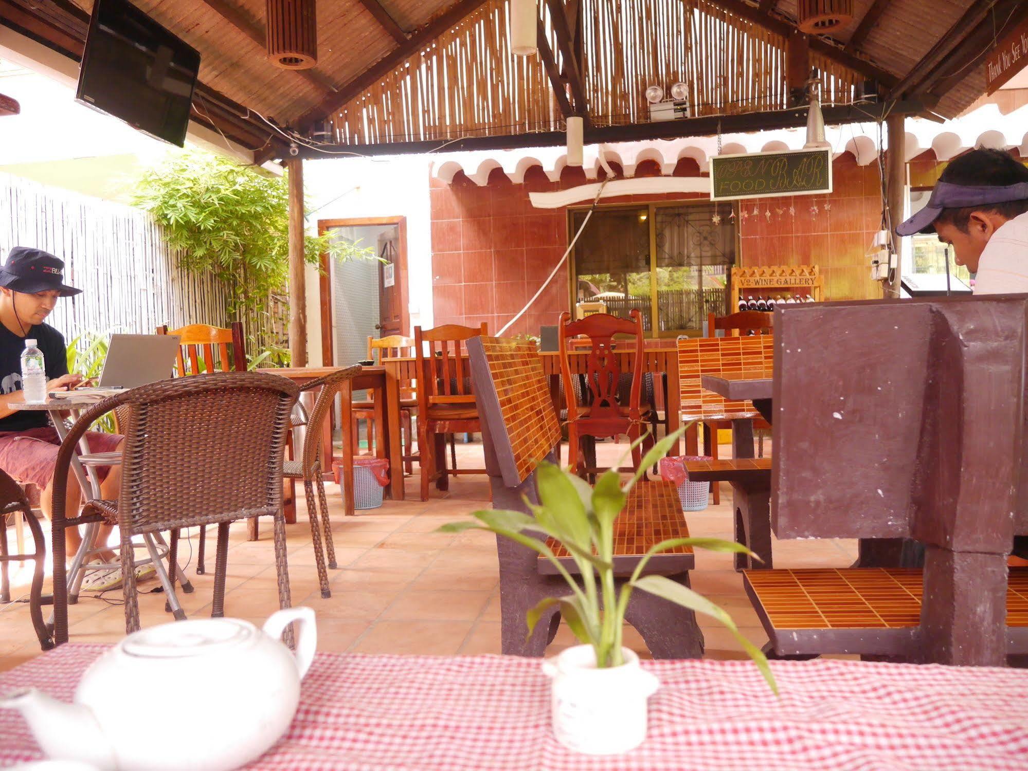 The City Premium Guesthouse Siem Reap Extérieur photo