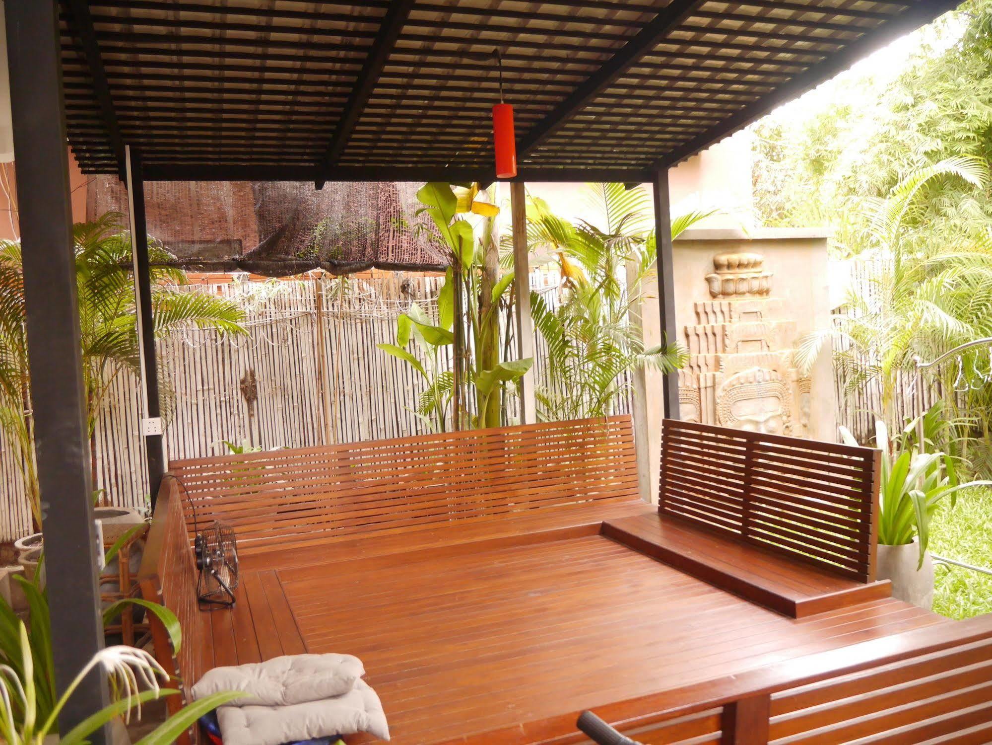The City Premium Guesthouse Siem Reap Extérieur photo