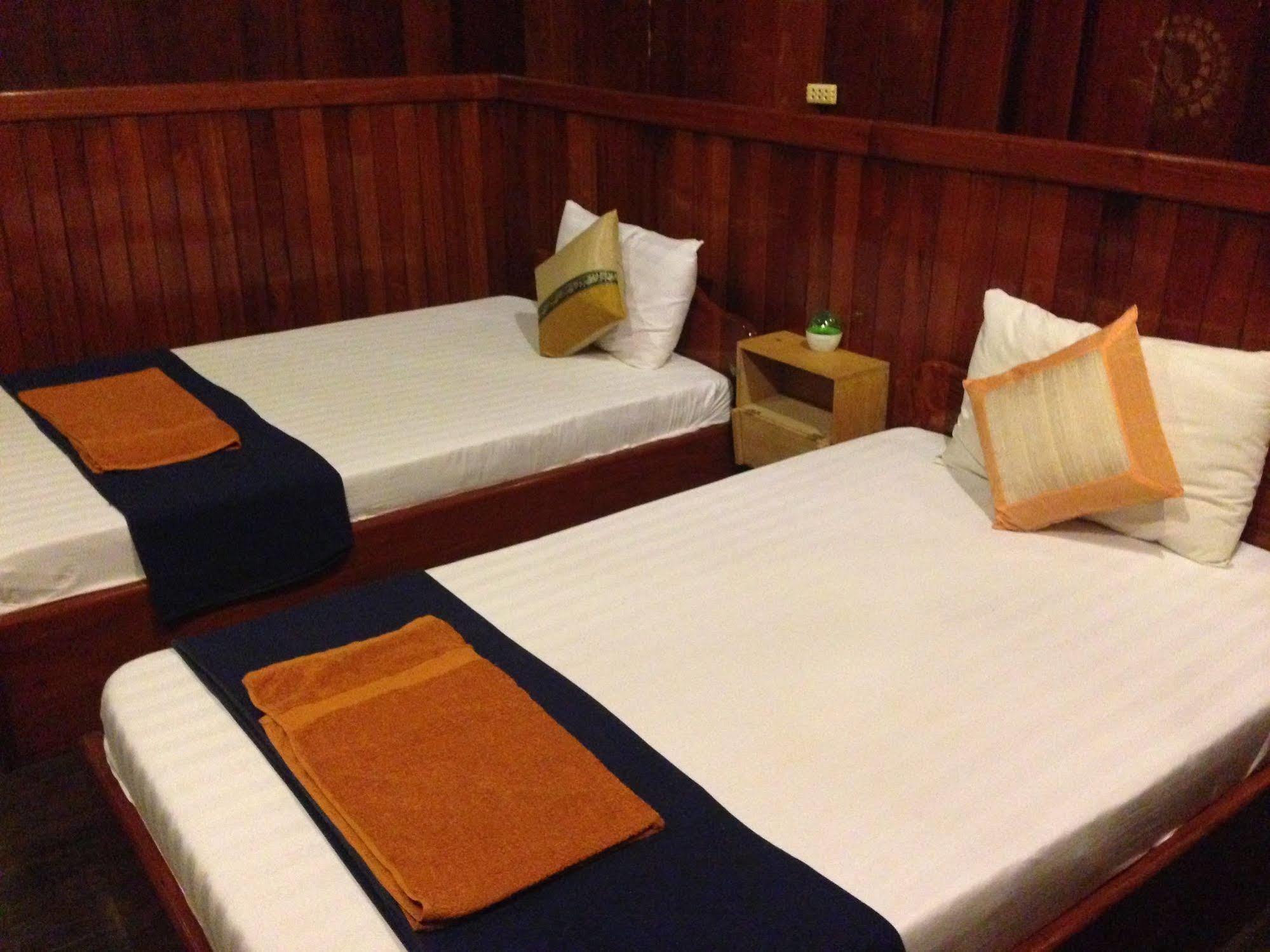 The City Premium Guesthouse Siem Reap Extérieur photo
