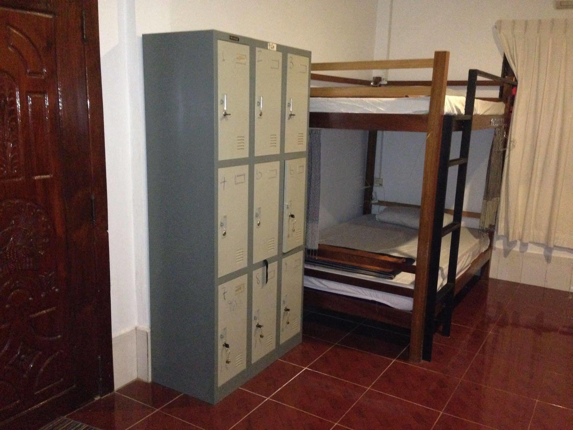 The City Premium Guesthouse Siem Reap Extérieur photo